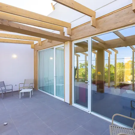 Κατάλυμα σε φάρμα Fani